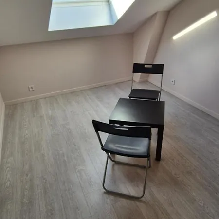 Spacieux Proche Centre, 2ᵉ Etage Sans Ascenseur, Without Lift Apartmán *