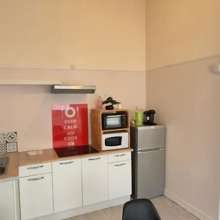 Spacieux Proche Centre, 2ᵉ Etage Sans Ascenseur, Without Lift Apartmán Épernay