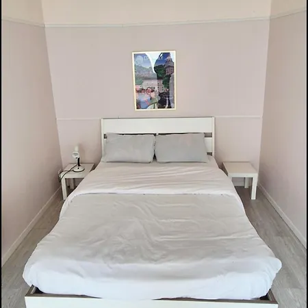 Spacieux Proche Centre, 2ᵉ Etage Sans Ascenseur, Without Lift * Épernay