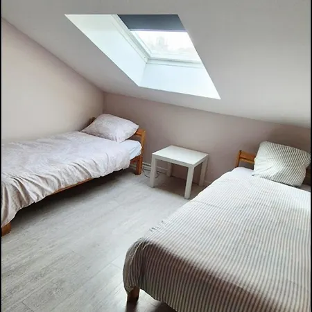 Apartmán Spacieux Proche Centre, 2ᵉ Etage Sans Ascenseur, Without Lift
